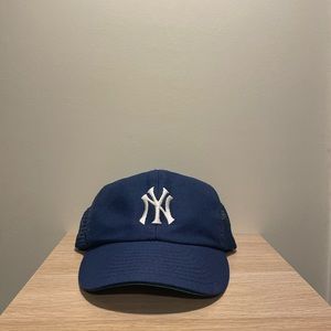 Vintage New York Yankees Trucker Hat